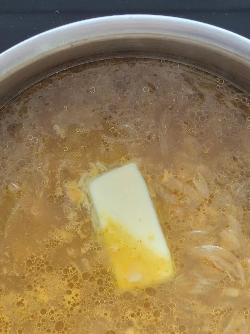 카레 국물에 넣은 버터